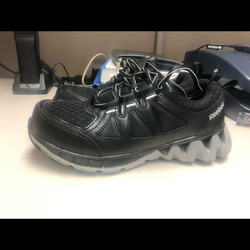 Reebok safety shoes
